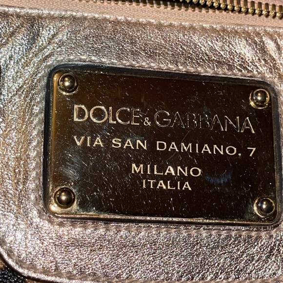 Dolce Cabanna preloved excellent condition bag has a strap leopard print. - Picture 3 of 16